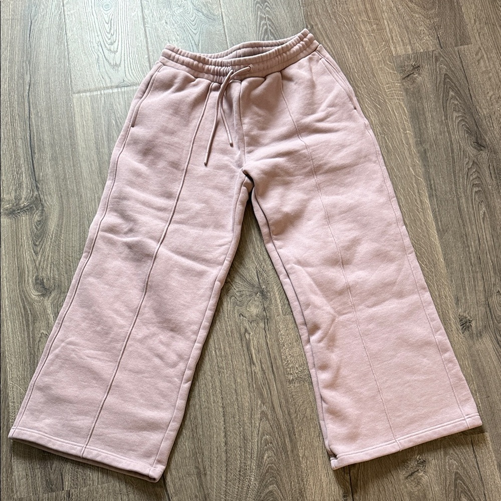 Sweaty Betty mauve sweat pants